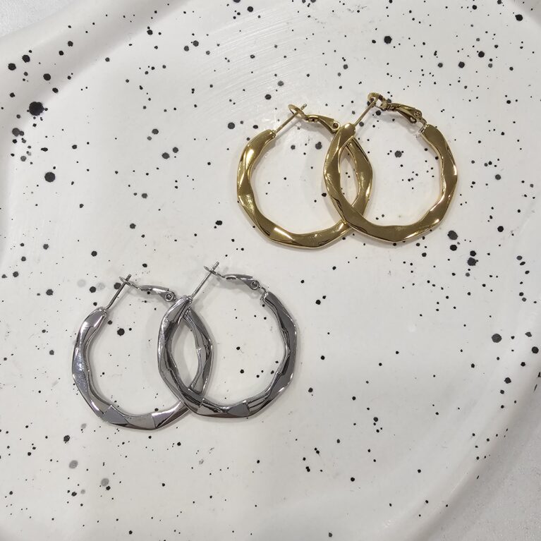 Σκουλαρίκι ανοξείδωτο ατσάλι 3×3.4εκ επιπλατινωμένο και επιχρυσωμένο sk60