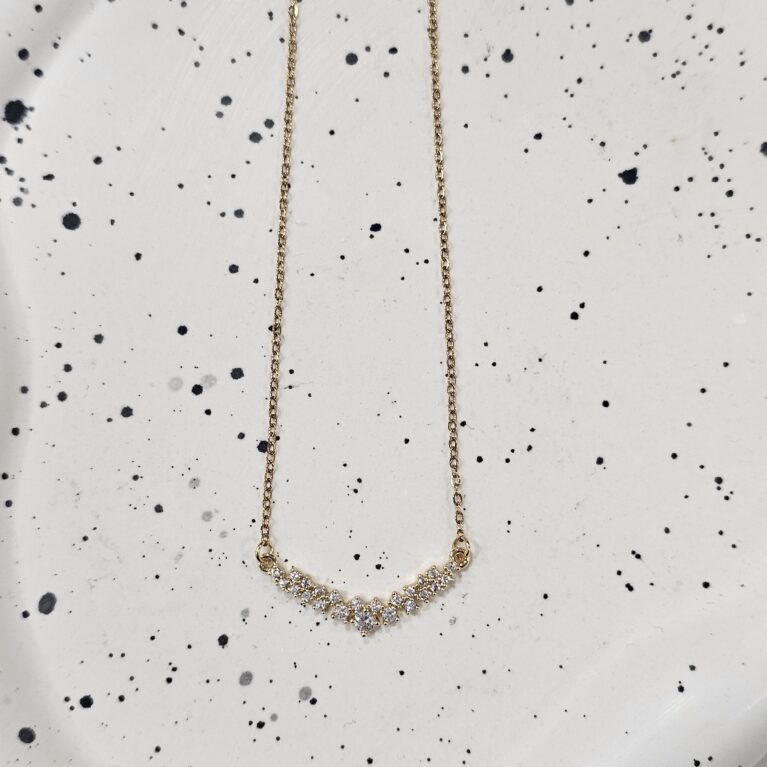 Κολιέ V μεγάλο ανοξείδωτο ατσάλι με πέτρες ζιργκόν επιχρυσωμένο k53