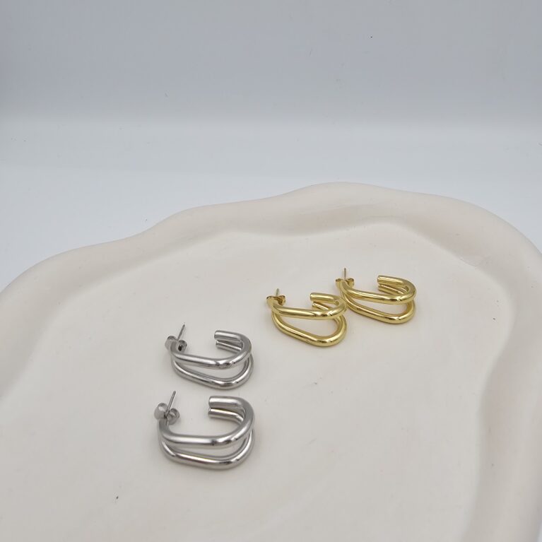 Σκουλαρίκι ανοξείδωτο ατσάλι 1.5x2.6εκ επιπλατινωμένο και επιχρυσωμένο sk118