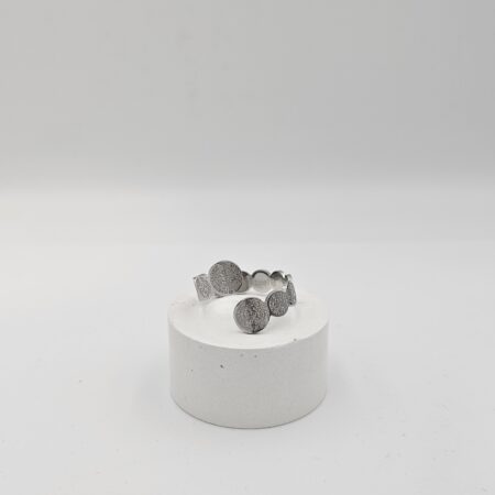 Δαχτυλίδι ανοξείδωτο ατσάλι επιπλατινωμένο ανάγλυφο d53