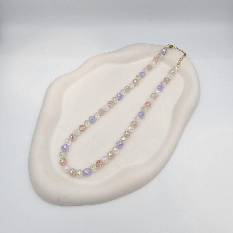 Κολιέ με κρύσταλλα και επιχρυσωμένη και επιπλατινωμένη αλυσίδα k152