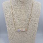 Κολιέ με κρύσταλλα και επιχρυσωμένη και επιπλατινωμένη αλυσίδα k153